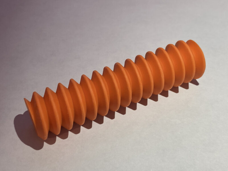 うずまき状で、消し続けてもずっと角が出現する形状の消しゴム